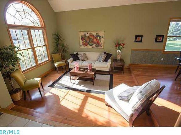 2nd image of 2527 Driftwood Ct