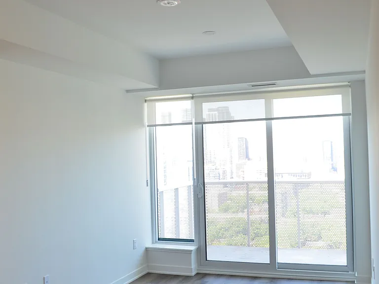 10 Oak St #2407 — Photo 12