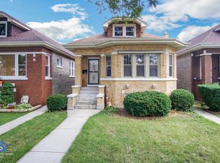 3131 N Kenneth Ave, Chicago, IL 60641