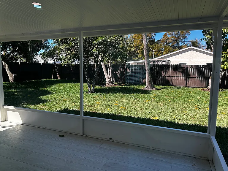 4499 Dorando Dr — Photo 11