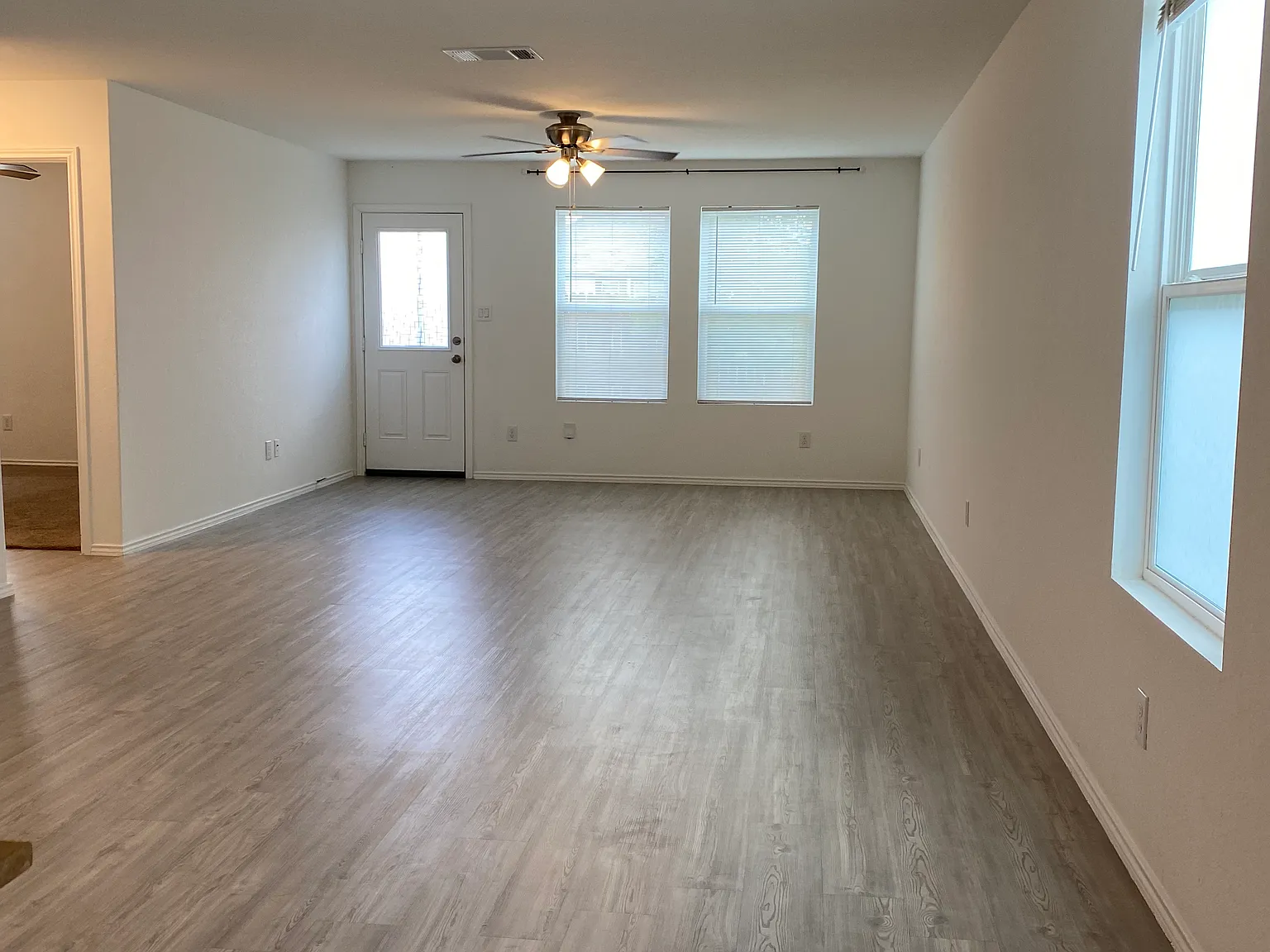 4 bed, 1627 sqft, $1,600 — Photo 4