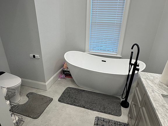 3rd image of 195 Neponset Ave #1