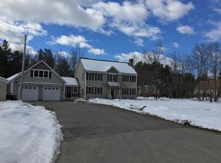 6 Juniper Rd, Pepperell, MA 01463