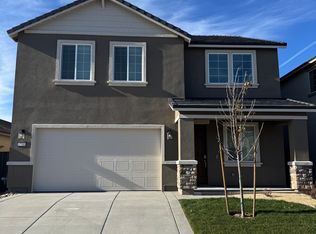 6751 New Moon Ct, Sparks, NV 89436