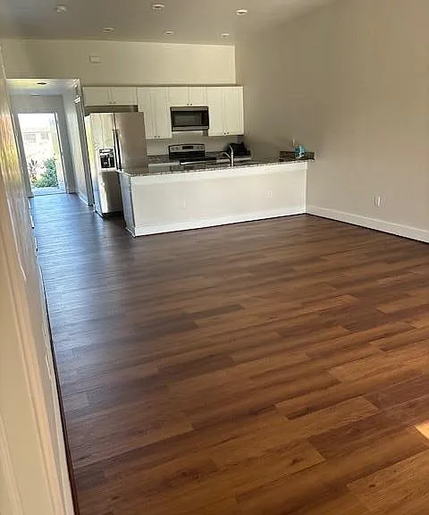 515 SW 8th Pl — Photo 1