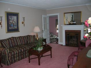 1200 Westwood Dr, Charleston, WV 25302