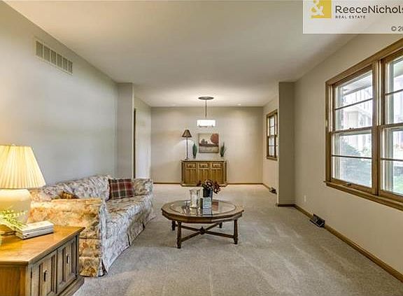 Living room/Dining Room area.