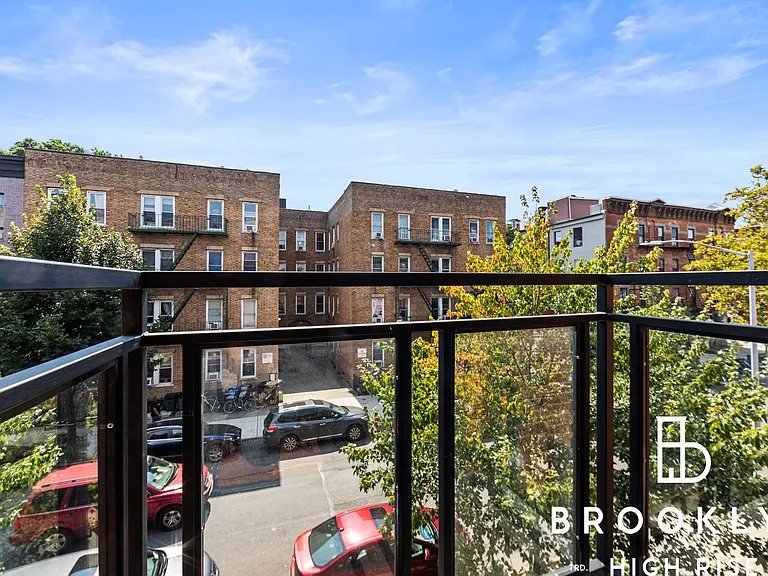 659 Hancock St #3B — Photo 11