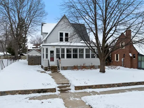 604 W Lyon St, Marshall, MN 56258