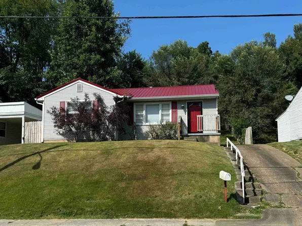 1671 Beech St, Ashland, KY 41102