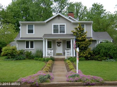 611 Laura Dr, Falls Church, VA, 22046