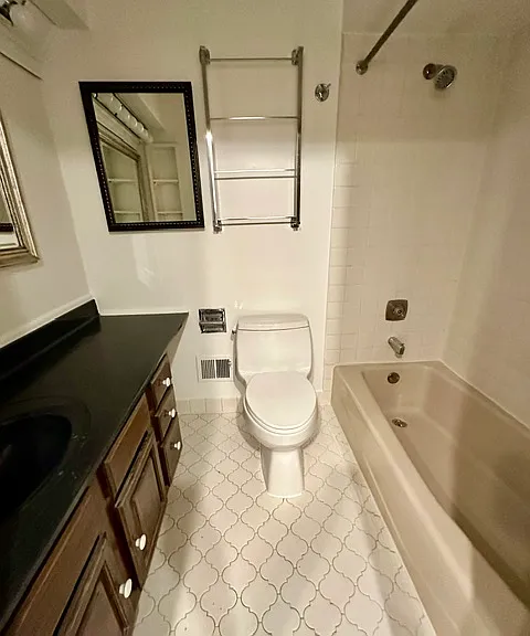 1043 Paper Mill Ct NW — Photo 5
