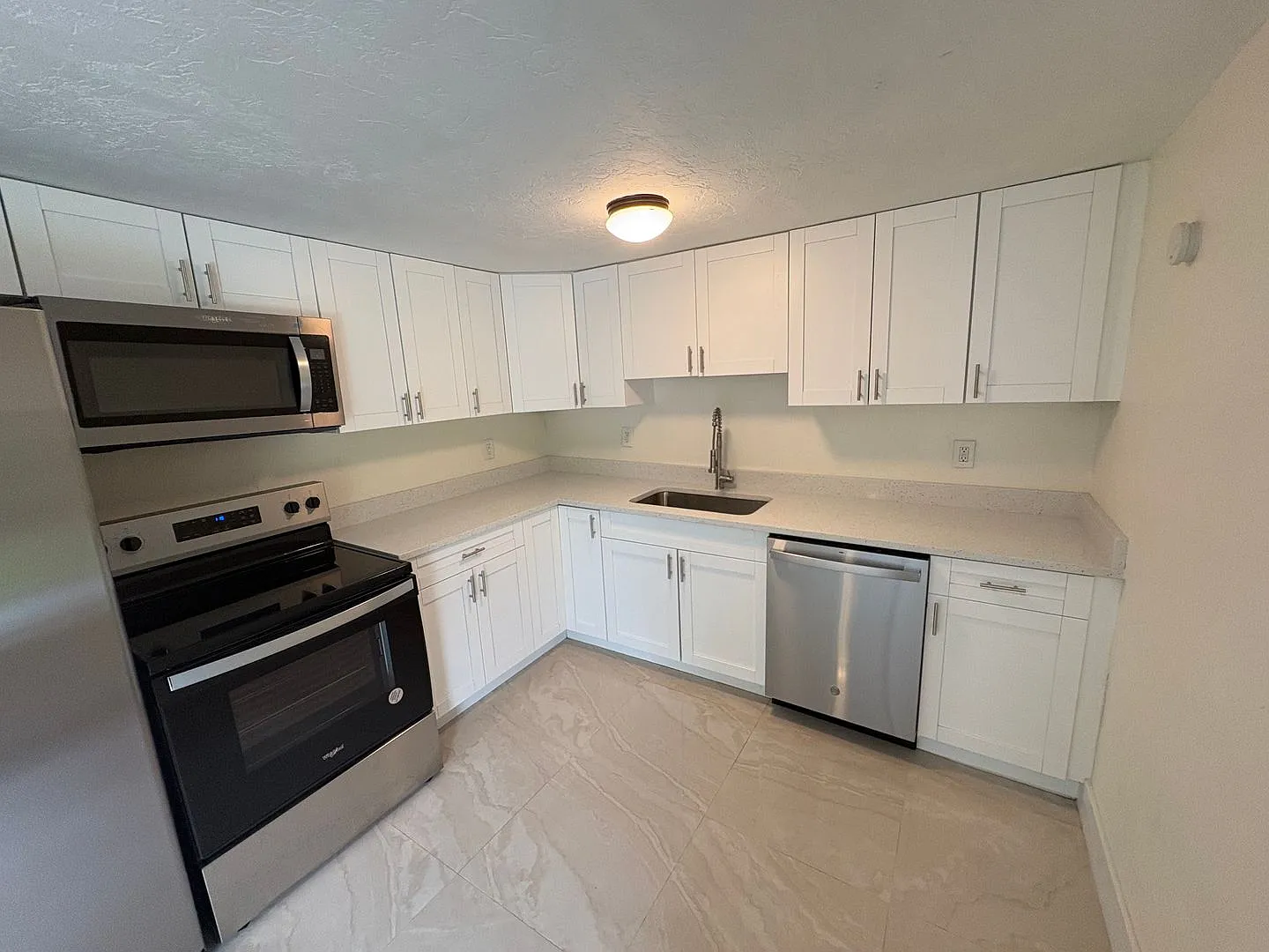 Charming Renovated Home Available Now! — Photo 2