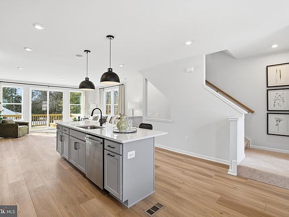4th image of 10775 Rivanna Hill Rd