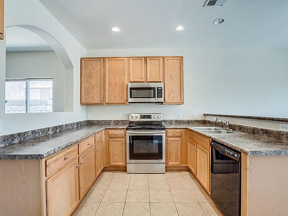 2nd image of 1263 E Prickly Pear St