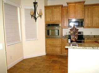 8620 Navajo Ave, Temple Terrace, FL 33637