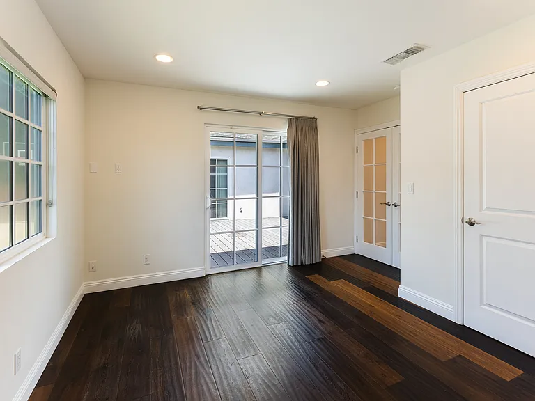 3269 Edith St — Photo 15