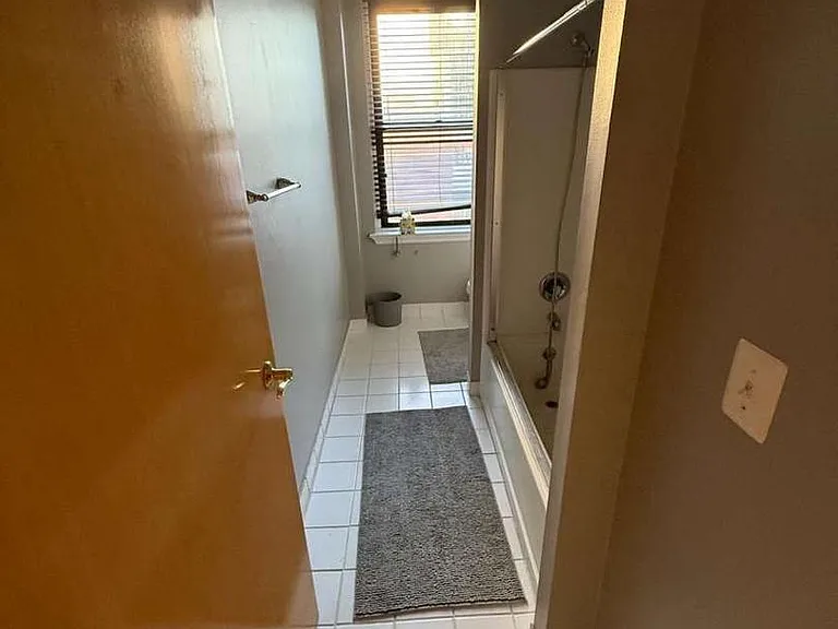 1939 Chestnut St #4C — Photo 7