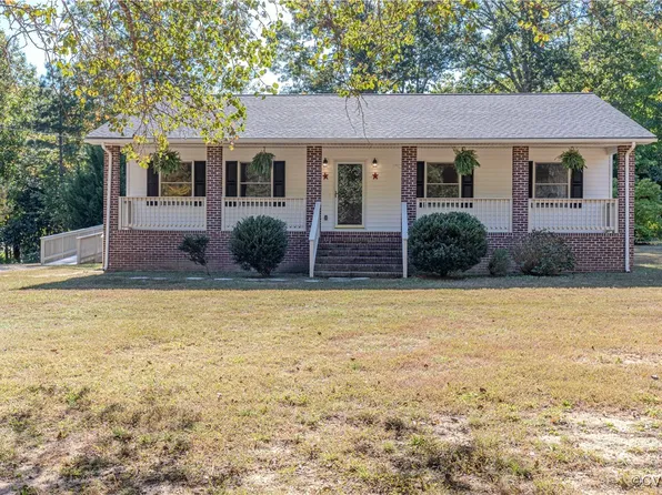 492 Tanglewood Dr, Bracey, VA 23919