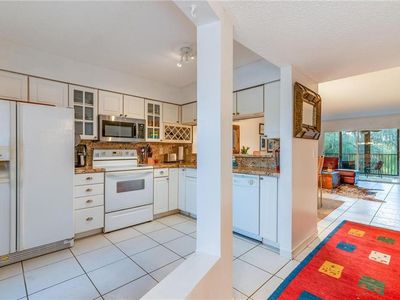 2200 S Cypress Bend Dr #304, Pompano Beach, FL, 33069