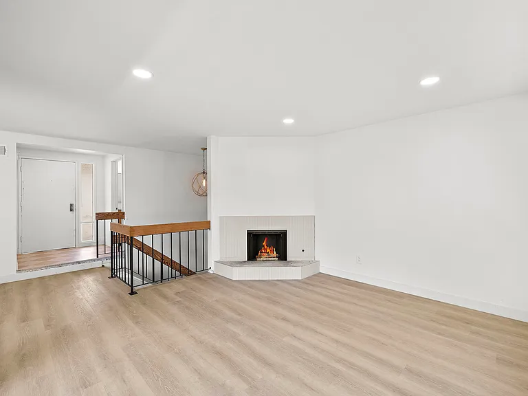 22311 Caminito Arroyo Seco #C — Photo 13