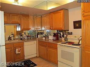 5th image of 1 Lake Shore Blvd Suite 401