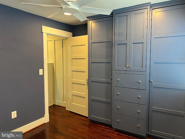 418 N Henry St — Photo 35