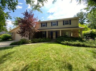 519 N Edgewood Ave, Elkhorn, WI 53121