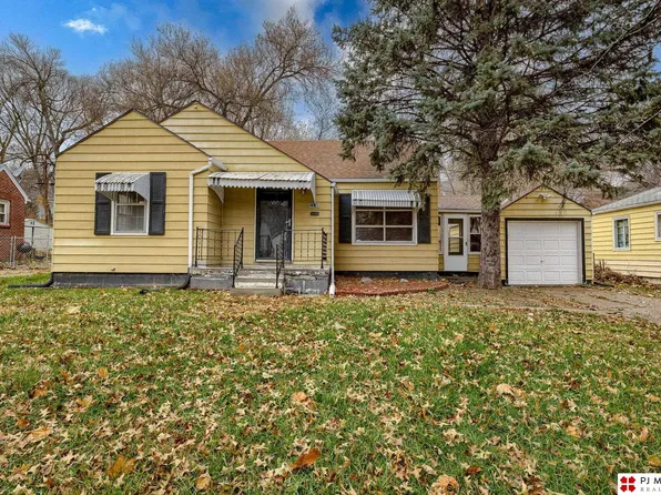 3340 Martin Ave, Omaha, NE 68112