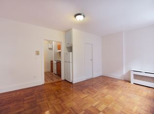 141 E 61st St APT 4B, New York, NY 10065
