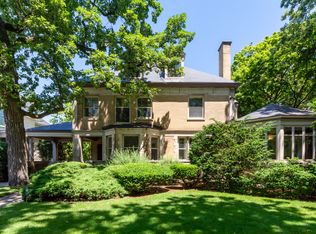 235 Greenwood St, Evanston, IL