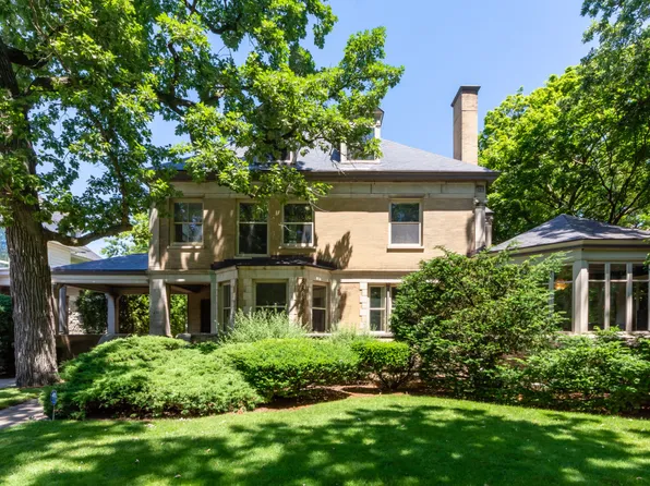 235 Greenwood St, Evanston, IL 60201