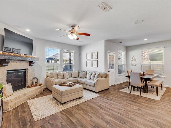 2nd image of 2116 Blackrail Ct