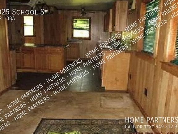 3rd image of 1025 School St