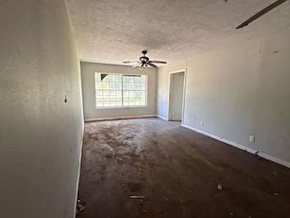 Additional Living Room