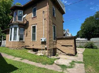 1709 Pershing Blvd, Clinton, IA 52732