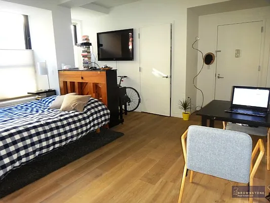 Rented by Brownstone Real Estate | media 13