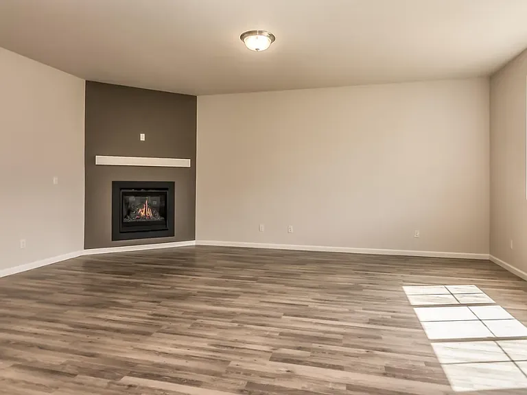 20527 SE Cameron Ave — Photo 4