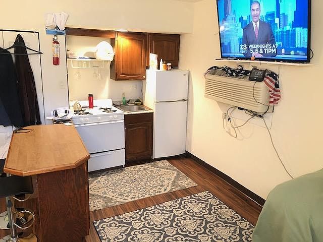 1st image of 411 S 42nd St APT 101