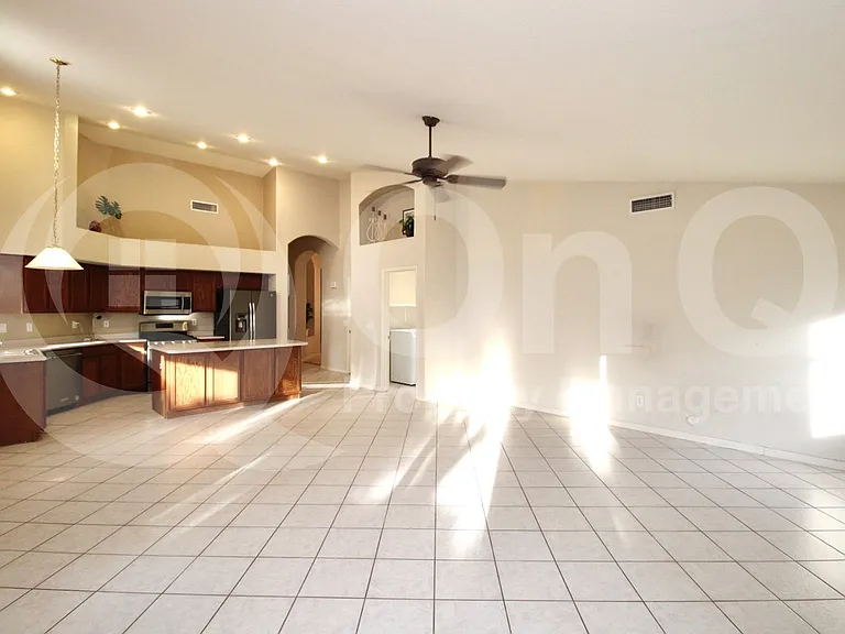 2370 S Granite St — Photo 7