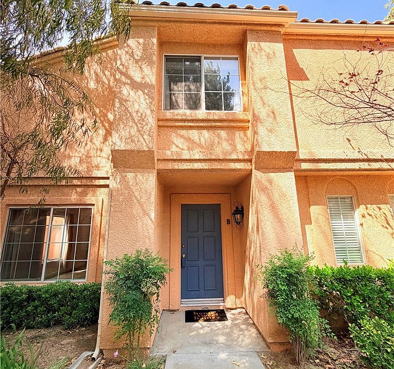1st image of 25152 Steinbeck Unit B