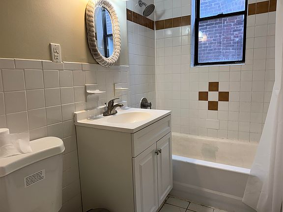 5th image of 256 Clendenny Ave APT 5