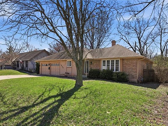 2nd image of 1905 SW 3rd St