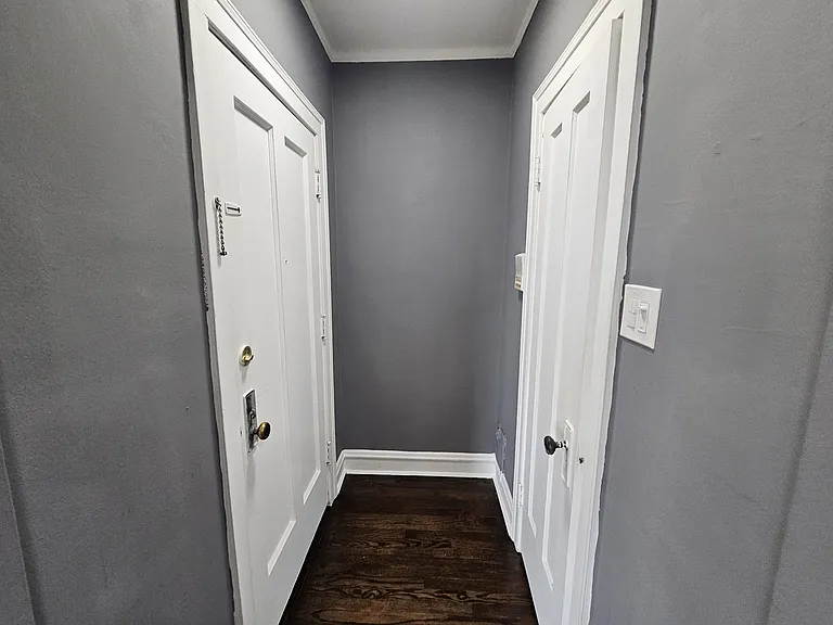 6545 N Francisco Ave #2B — Photo 2