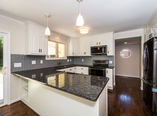 737 Lochridge Rd, Charlotte, NC 28209