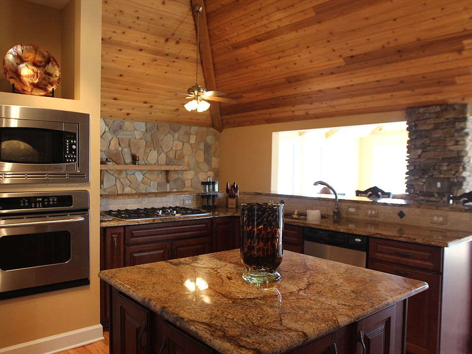 1st image of 172 Waterford Dr
