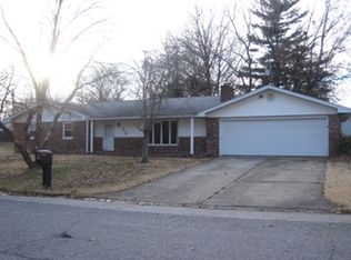 6 Parkhurst Pl, Fairfield, IL