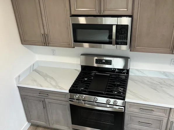 525 E Humboldt St #525, San Jose, CA 95112