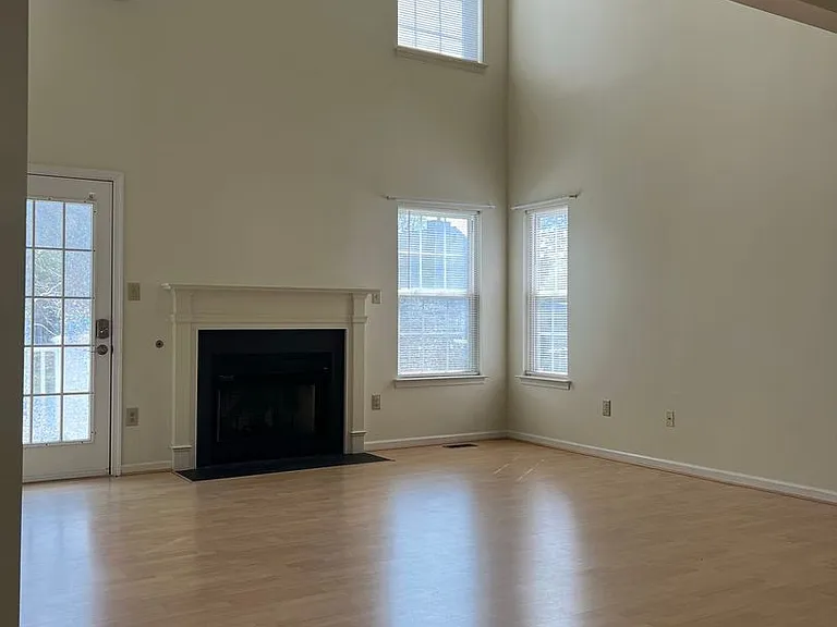 110 Bugle Ct — Photo 18