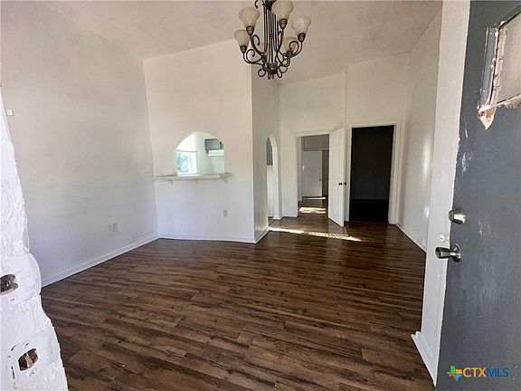2nd image of 1105 N 12th St